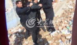 新闻爆料强拆事件视频播放,冲突升级，居民权益引发社会关注